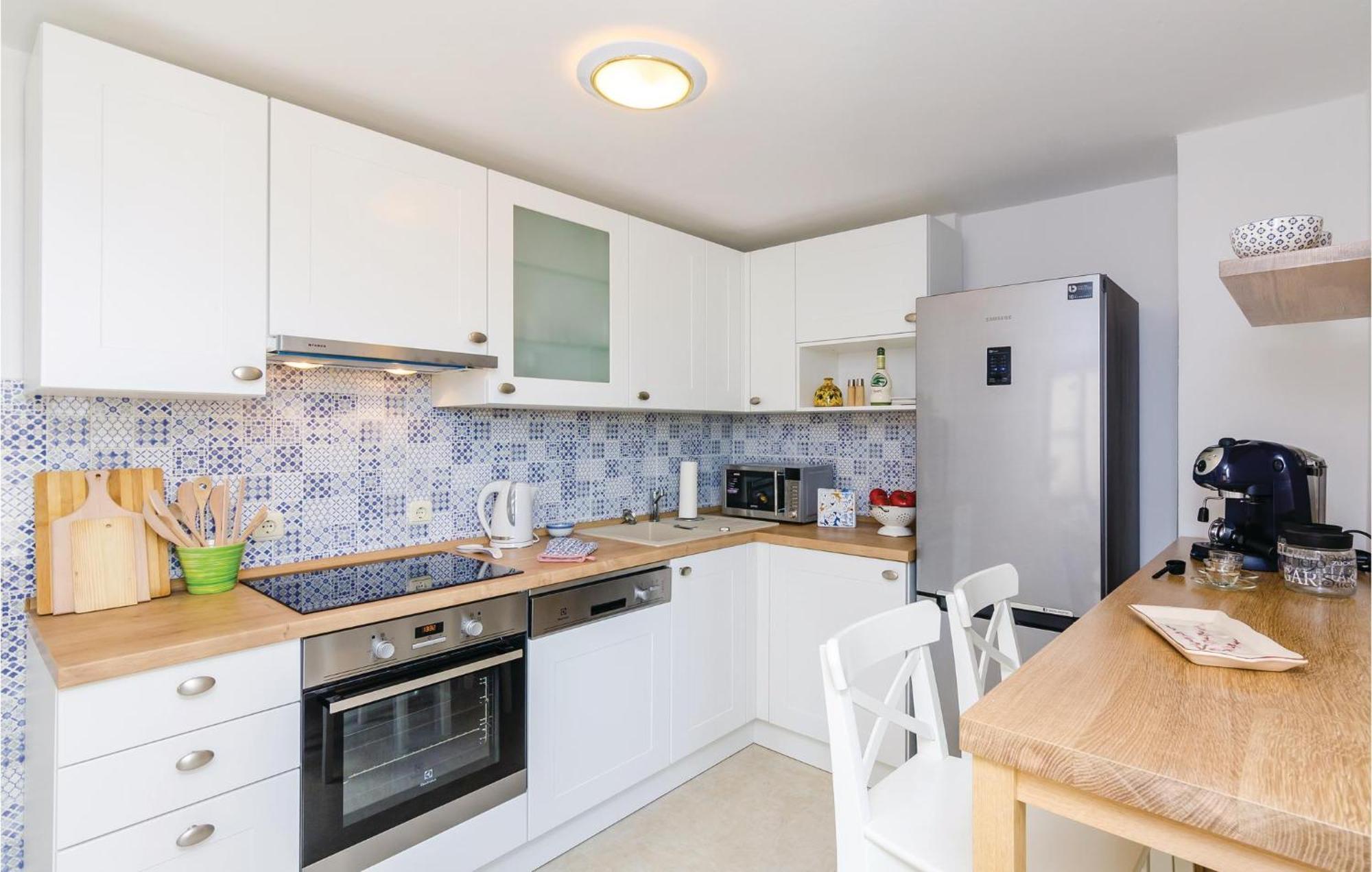 Beautiful Home In Oslje With Kitchen Exterior photo